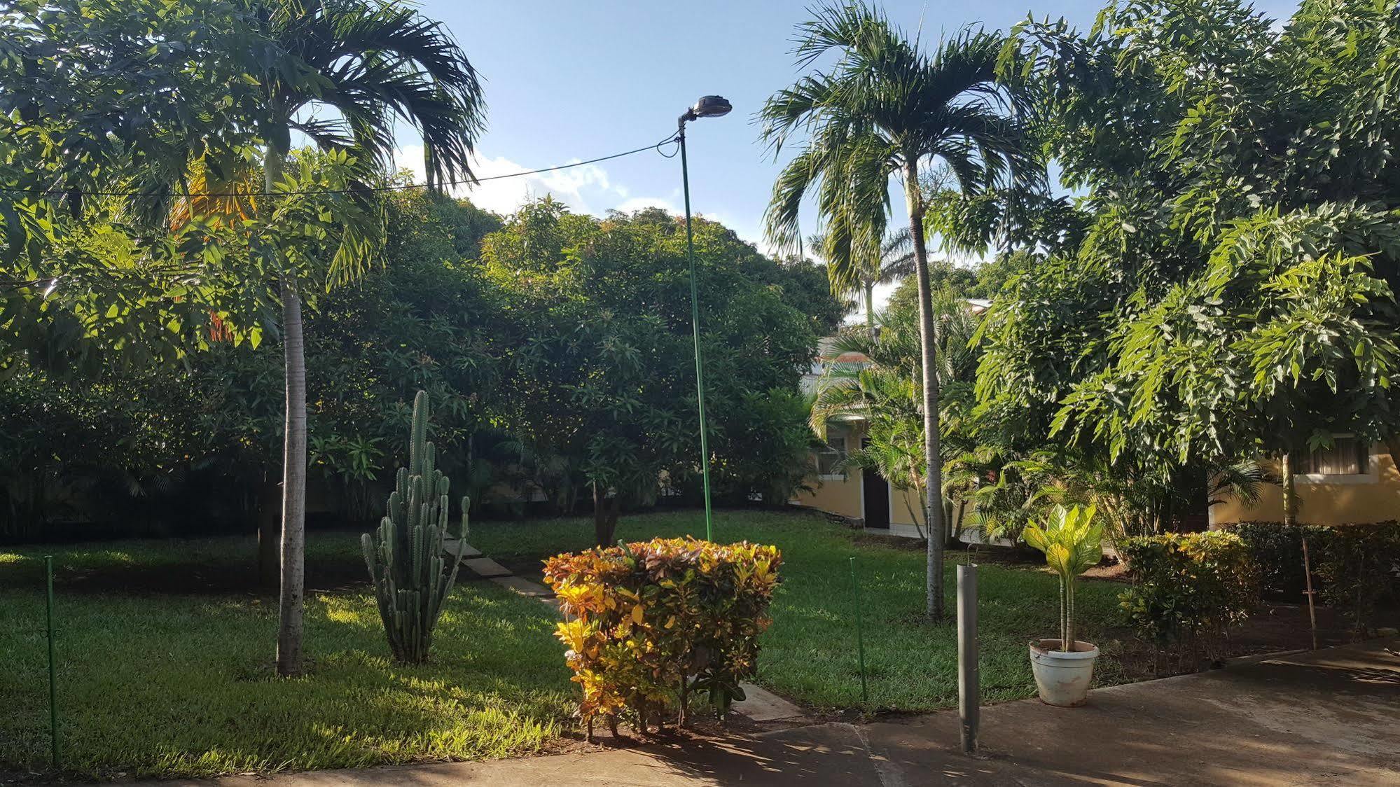 Hotel La Arboleda Managua Eksteriør billede