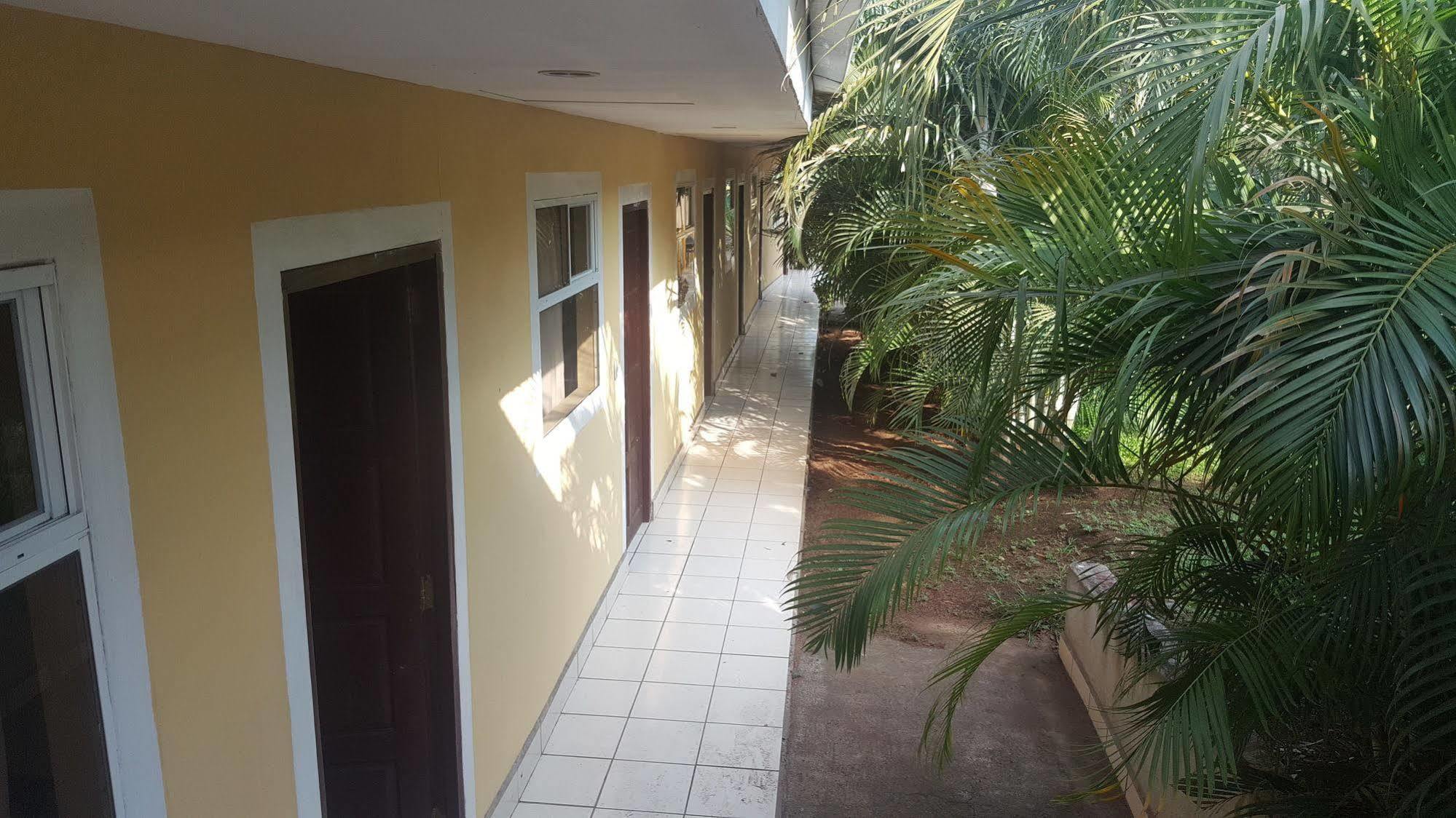 Hotel La Arboleda Managua Eksteriør billede